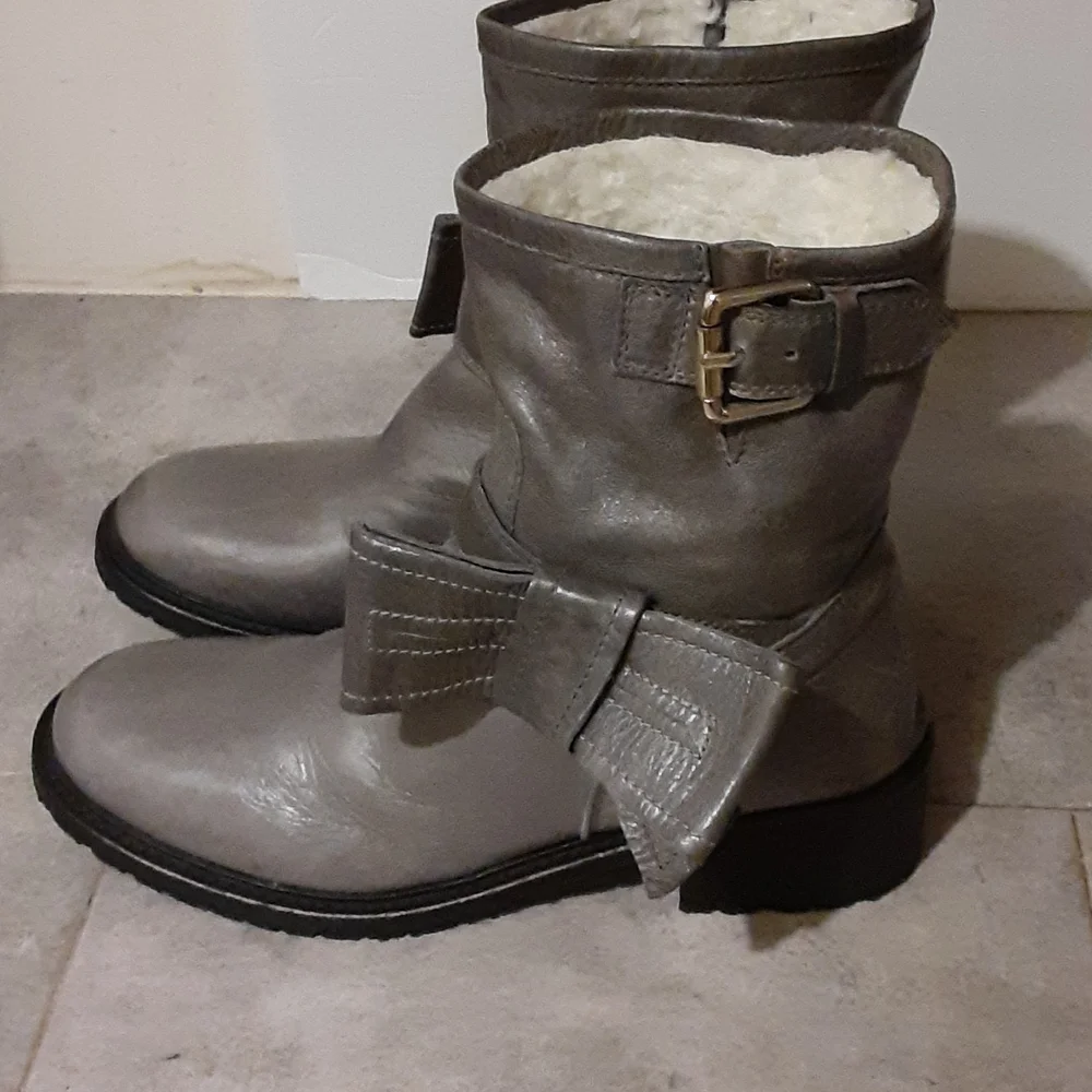 RED V VALENTINO size  9 - Picture 2 of 5